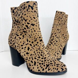 •GIBSON LATIMER• Lessonii Leopard Printed Suede Heeled Ankle Booties Size 6.5M